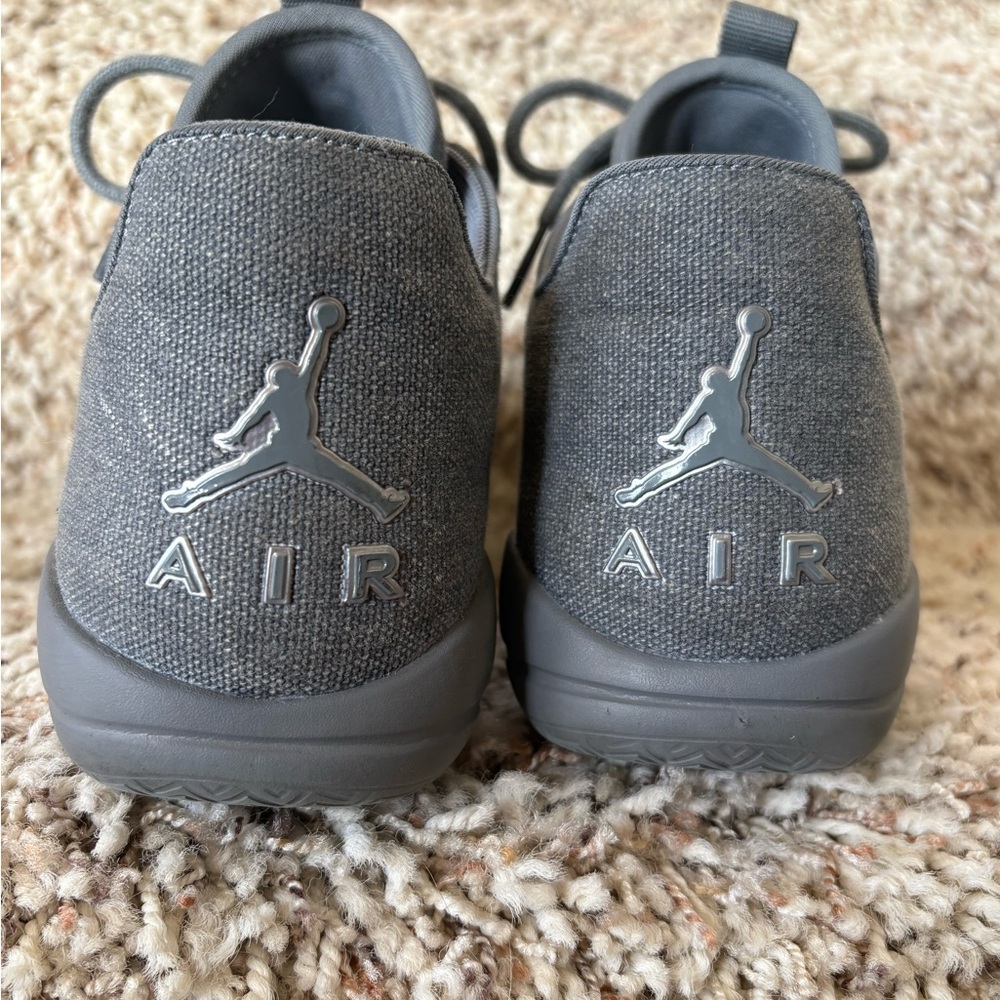 Jordan Eclipse - image 4